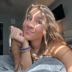 Meet your Posher, Avery